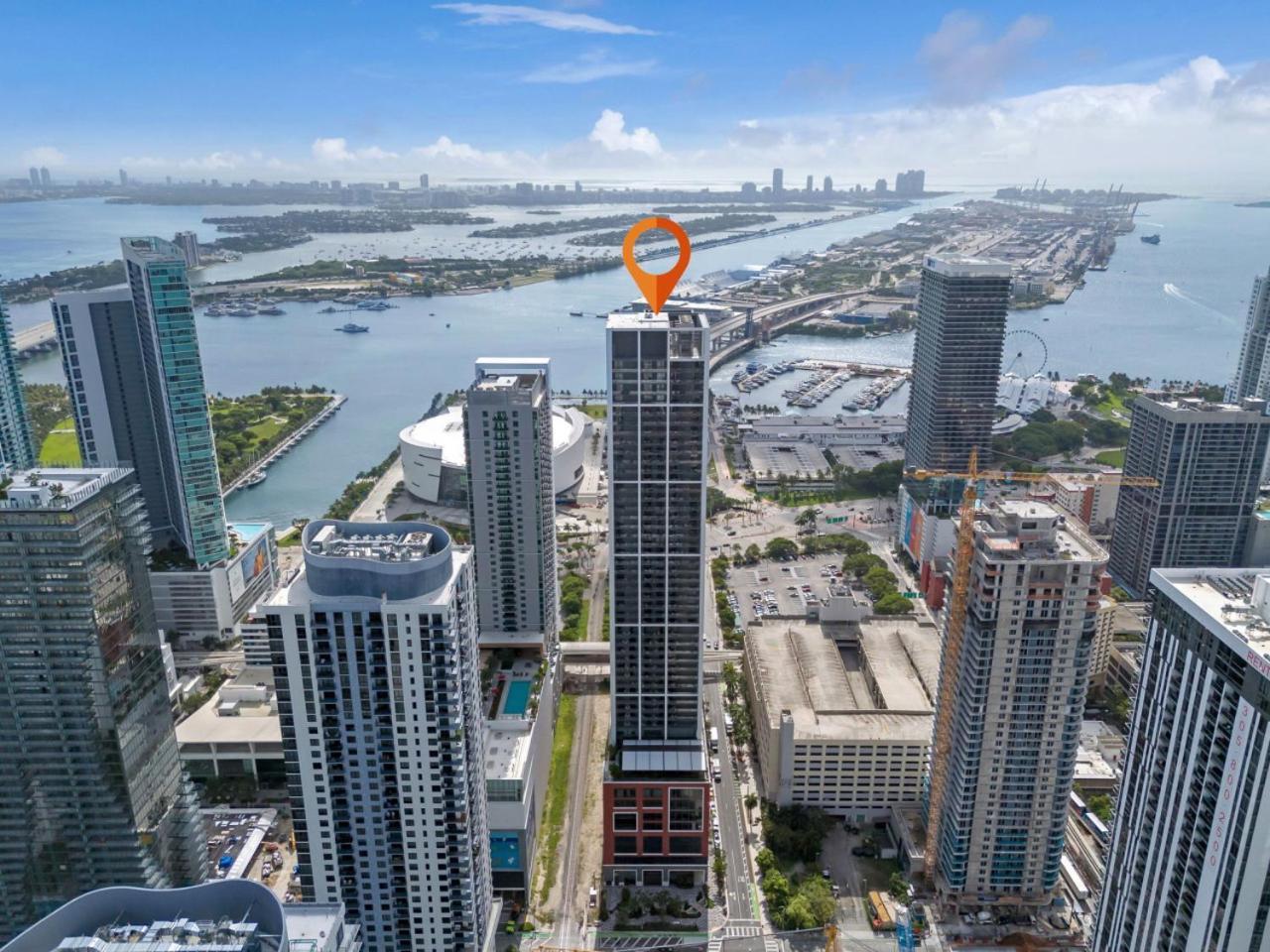 Appartement Bright And Breezy 1 Bed Unit With Water And Views *